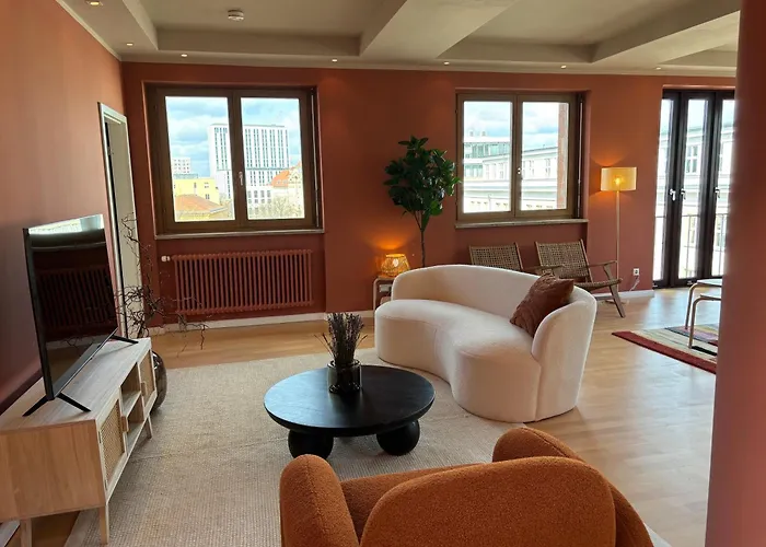 Отель The Charming By Curt