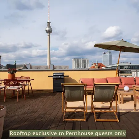 The Charming By Curt 4*