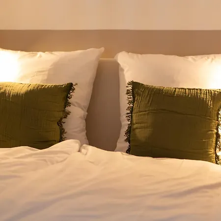 Hotel The Charming By Curt Berlín