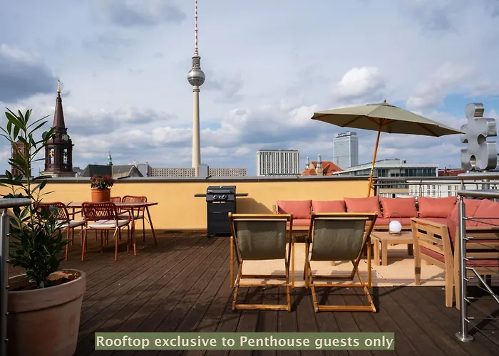 The Charming By Curt 4*