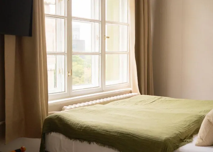 Hotel The Charming By Curt Berlin