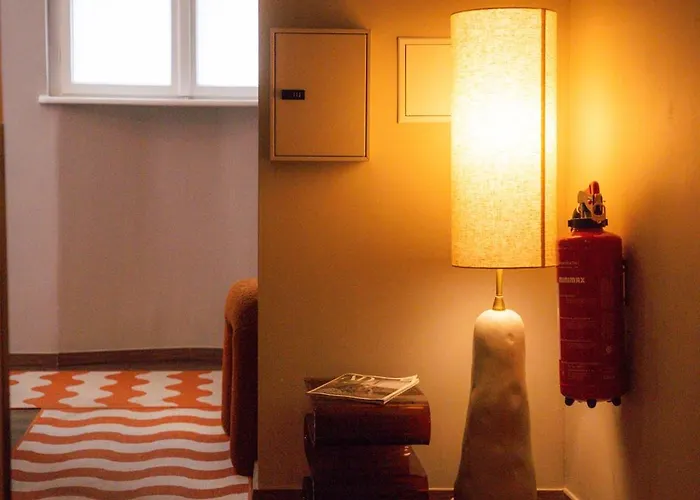 The Charming By Curt